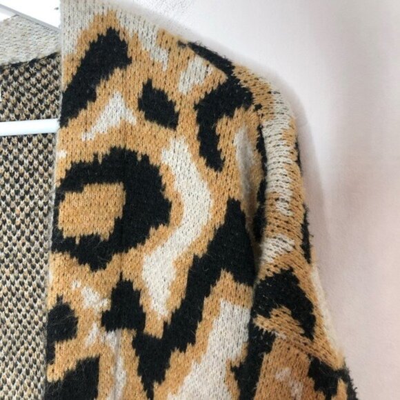Anthropologie Leopard Print Cardigan Maeve Menagerie Animal Oversized Sweater XS - Picture 4 of 8